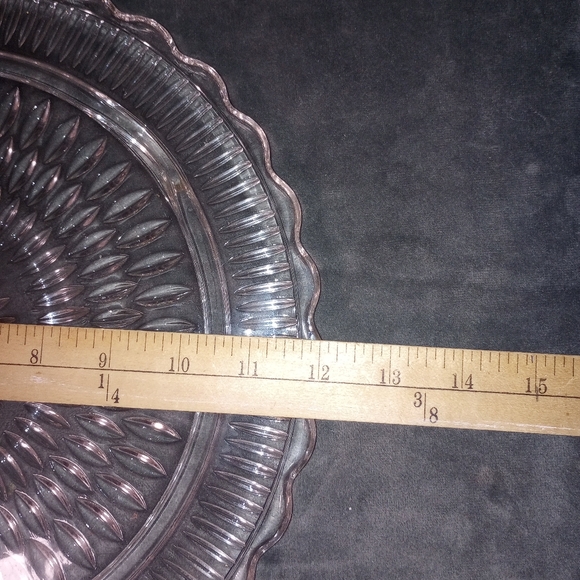 Vintage Federal Glass Sunflower Pattern Footed Cake Plate Size 12 in EUC - Picture 8 of 8